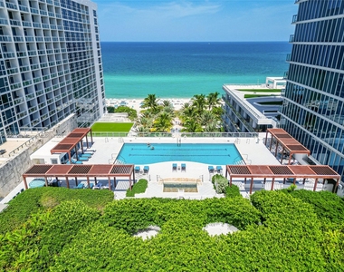 6801 Collins Ave - Photo Thumbnail 24