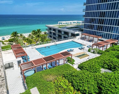 6801 Collins Ave - Photo Thumbnail 23