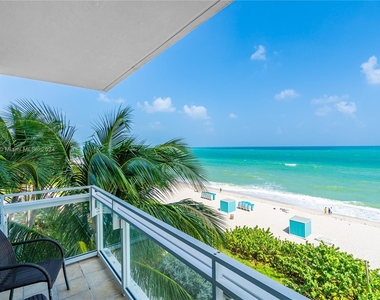 6801 Collins Ave - Photo Thumbnail 2