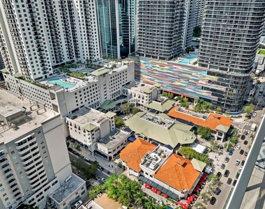 1000 Brickell Plz - Photo Thumbnail 30