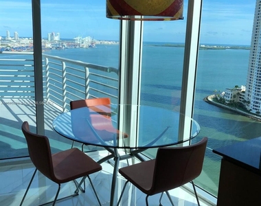 325 S Biscayne Blvd - Photo Thumbnail 24