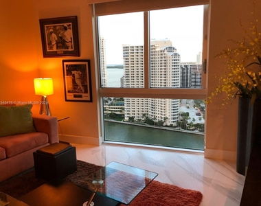 325 S Biscayne Blvd - Photo Thumbnail 18