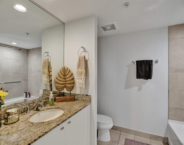 610 W Las Olas Blvd - Photo Thumbnail 23