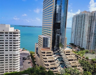 951 Brickell Ave - Photo Thumbnail 0