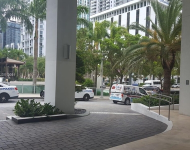 951 Brickell Ave - Photo Thumbnail 25