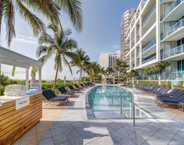 6801 Collins Ave - Photo Thumbnail 26