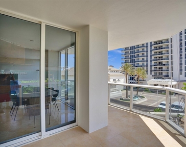 4779 Collins Ave - Photo Thumbnail 30