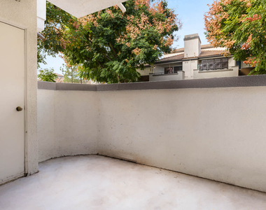 23516 W. Magic Mountain Pkwy. - Photo Thumbnail 39