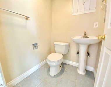 2712 Bryant Avenue - Photo Thumbnail 11