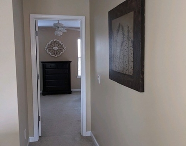 141 Coral Lane - Photo Thumbnail 7