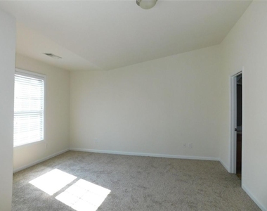 2090 Executive Drive - Photo Thumbnail 2