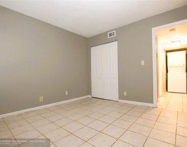 217 Lake Pointe Dr - Photo Thumbnail 28