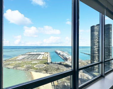 600 N Lake Shore Drive - Photo Thumbnail 19