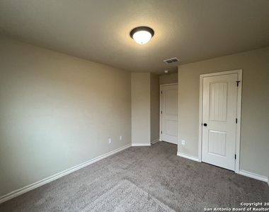 6926 Lakeview Dr - Photo Thumbnail 20