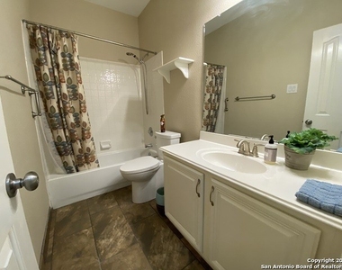 1604 Canyon Oak - Photo Thumbnail 33