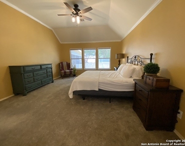 1604 Canyon Oak - Photo Thumbnail 23