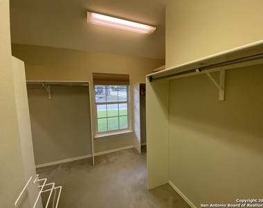 1604 Canyon Oak - Photo Thumbnail 28