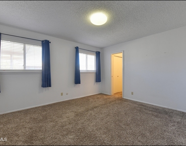 229 Fremont Lane - Photo Thumbnail 28