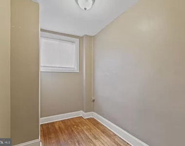 3435 Lyndale Ave - Photo Thumbnail 6