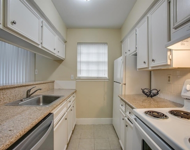 2605 Marilee Lane - Photo Thumbnail 4