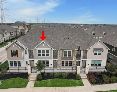 9431 Towne Lake Parkway - Photo Thumbnail 28