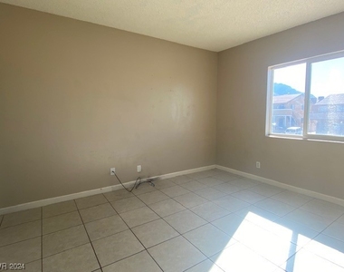 6928 Appleton Drive - Photo Thumbnail 14