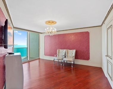 19111 Collins Ave - Photo Thumbnail 20