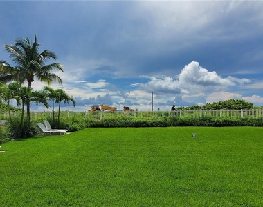 2457 Collins Ave - Photo Thumbnail 55