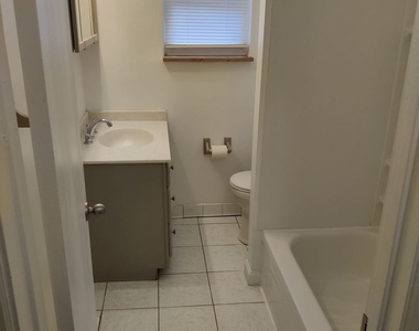 4709 Corday Way - Photo Thumbnail 5