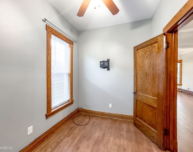 3422 W. Mclean , Unit 5 - Photo Thumbnail 10