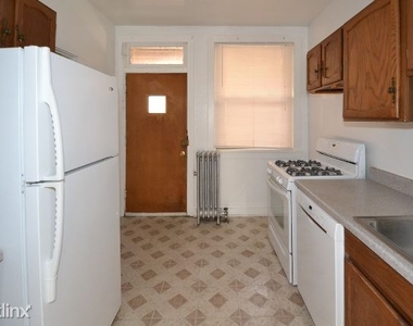 3526 N. Broadway, Unit E-4 - Photo Thumbnail 1