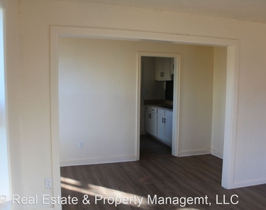 1704 Miramar Blvd - Photo Thumbnail 2