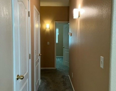 2848 E. Eclipse Ave - Photo Thumbnail 11