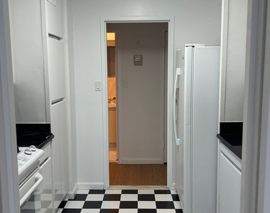 501 East 87th Street - Photo Thumbnail 2