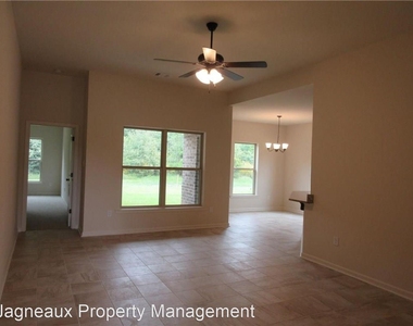 304 Madison Crossing - Photo Thumbnail 1