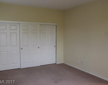 10369 Natural Springs Avenue - Photo Thumbnail 9