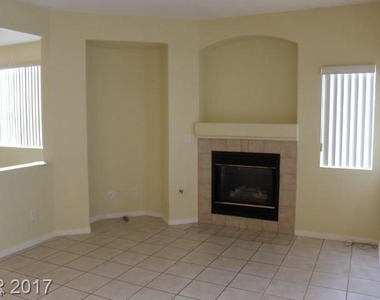 10369 Natural Springs Avenue - Photo Thumbnail 2