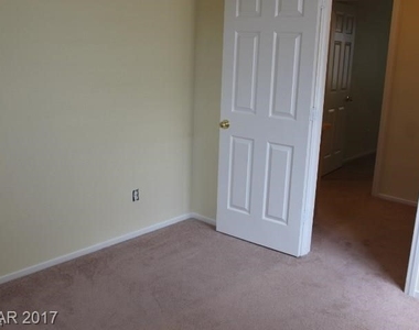 10369 Natural Springs Avenue - Photo Thumbnail 18