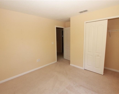 202 Carina Circle - Photo Thumbnail 19