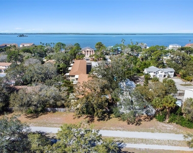 1515 Bayshore Boulevard - Photo Thumbnail 19