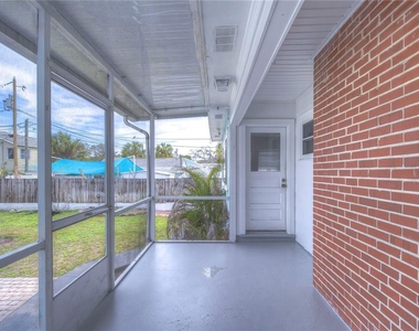 5737 Shore Boulevard S - Photo Thumbnail 29