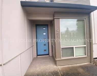 961 Lorella Ave. - Photo Thumbnail 1