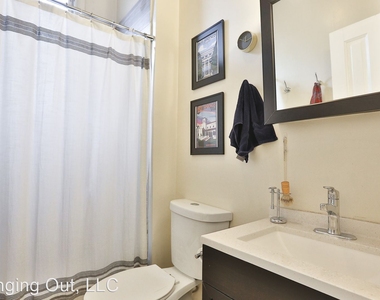 2237 W Armitage Ave, #3f - Photo Thumbnail 4