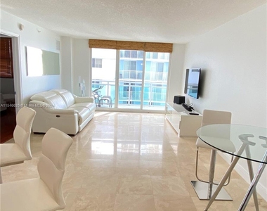 6917 Collins Ave - Photo Thumbnail 4