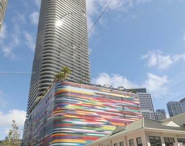 801 S Miami Ave - Photo Thumbnail 5