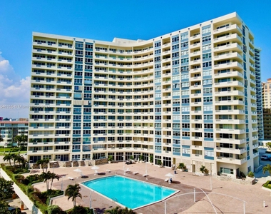 3180 S Ocean Dr - Photo Thumbnail 66