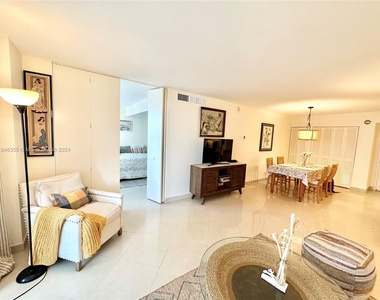 3180 S Ocean Dr - Photo Thumbnail 31