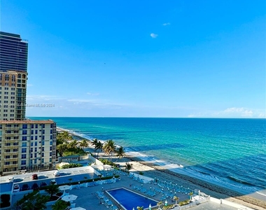 3180 S Ocean Dr - Photo Thumbnail 9