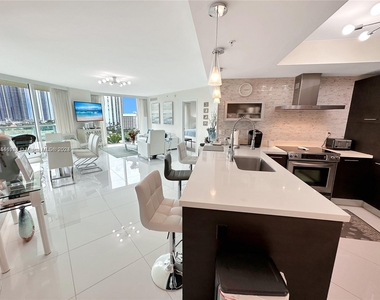 250 Sunny Isles Blvd - Photo Thumbnail 10