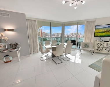 250 Sunny Isles Blvd - Photo Thumbnail 13